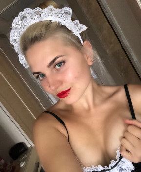 Holly - escort review from Turkey